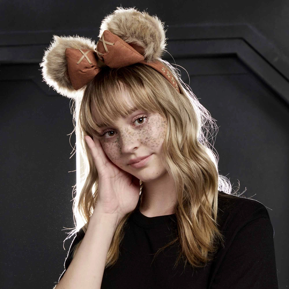 Disneyland Serre-tête à Oreilles De Wicket Pour Adultes Par Ashley Eckstein, Star Wars 2 Disneyland Serre-tête à Oreilles De Wicket Pour Adultes Par Ashley Eckstein, Star Wars – Image 2