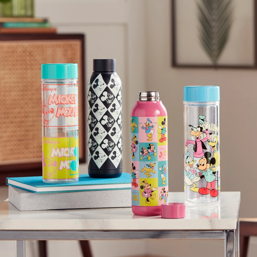 Disney Store Gourde Mickey Et Ses Amis En Acier Inoxydable 2 Disney Store Gourde Mickey Et Ses Amis En Acier Inoxydable – Image 2