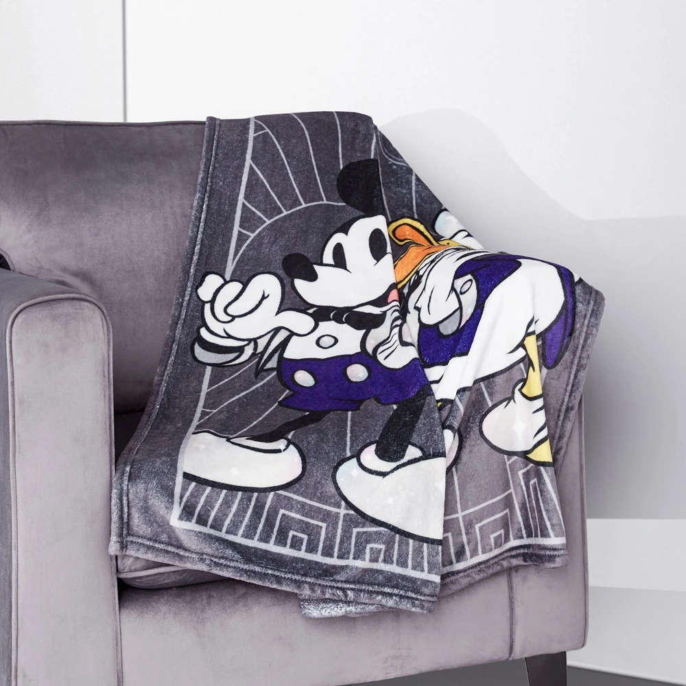 Jeté Mickey Et Ses Amis Disney100 Celebration 2 Jeté Mickey Et Ses Amis Disney100 Celebration – Image 2